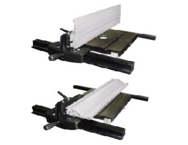 四輪移動腳座 3