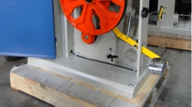 Foot brake system for wood and metal Bandsaw